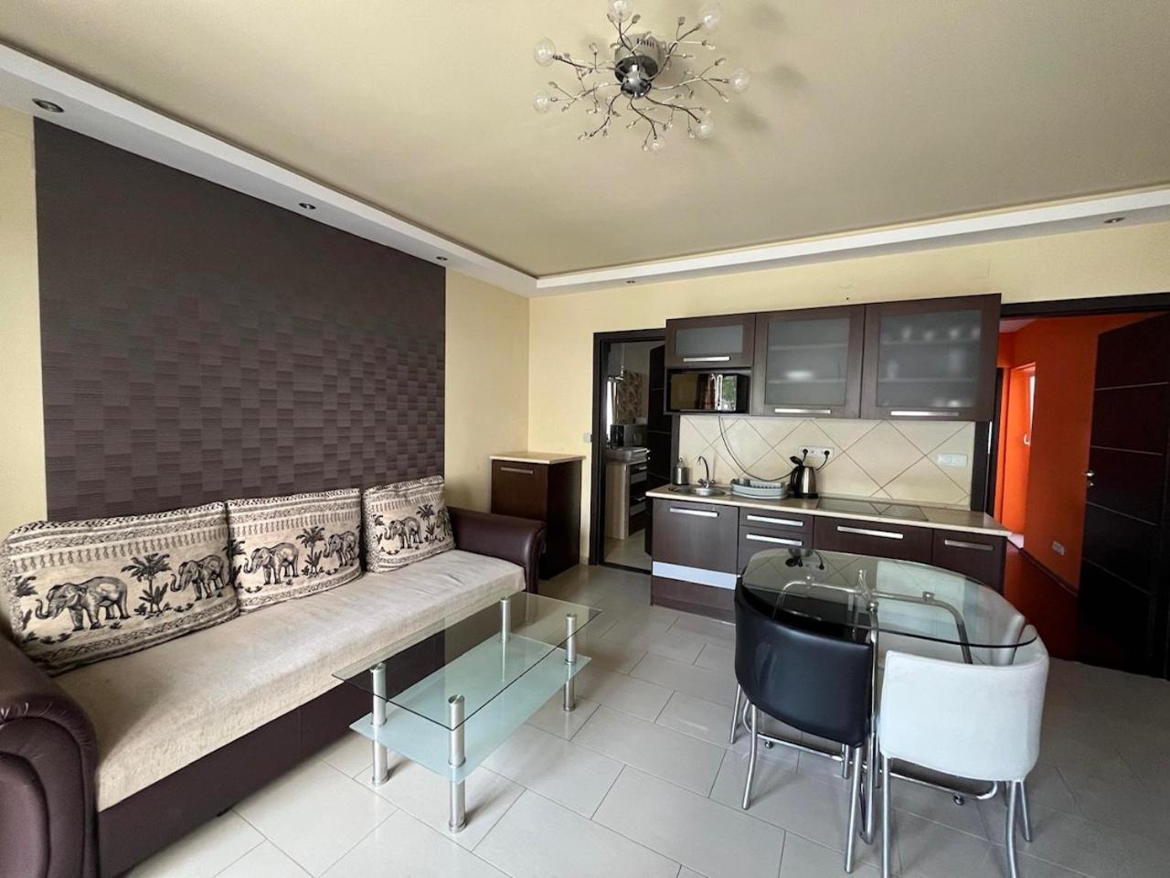 City Apartman Haz بالاتوليلّي المظهر الخارجي الصورة